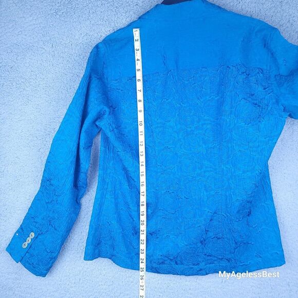 Chicos Blue Textured Crinkle Blazer Jacket Size 1 Medium Statement Career - Picture 8 of 15